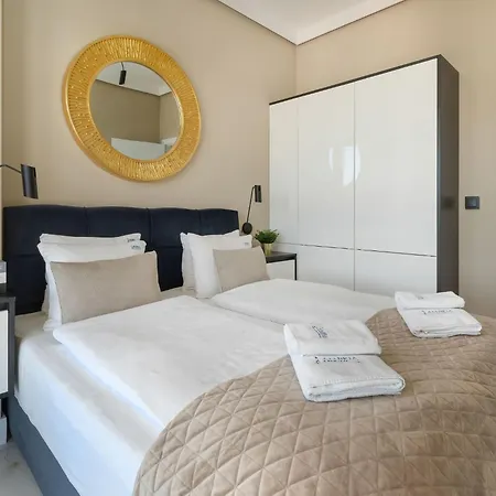 Platan Tower 113 By Interhome * Svinoústí